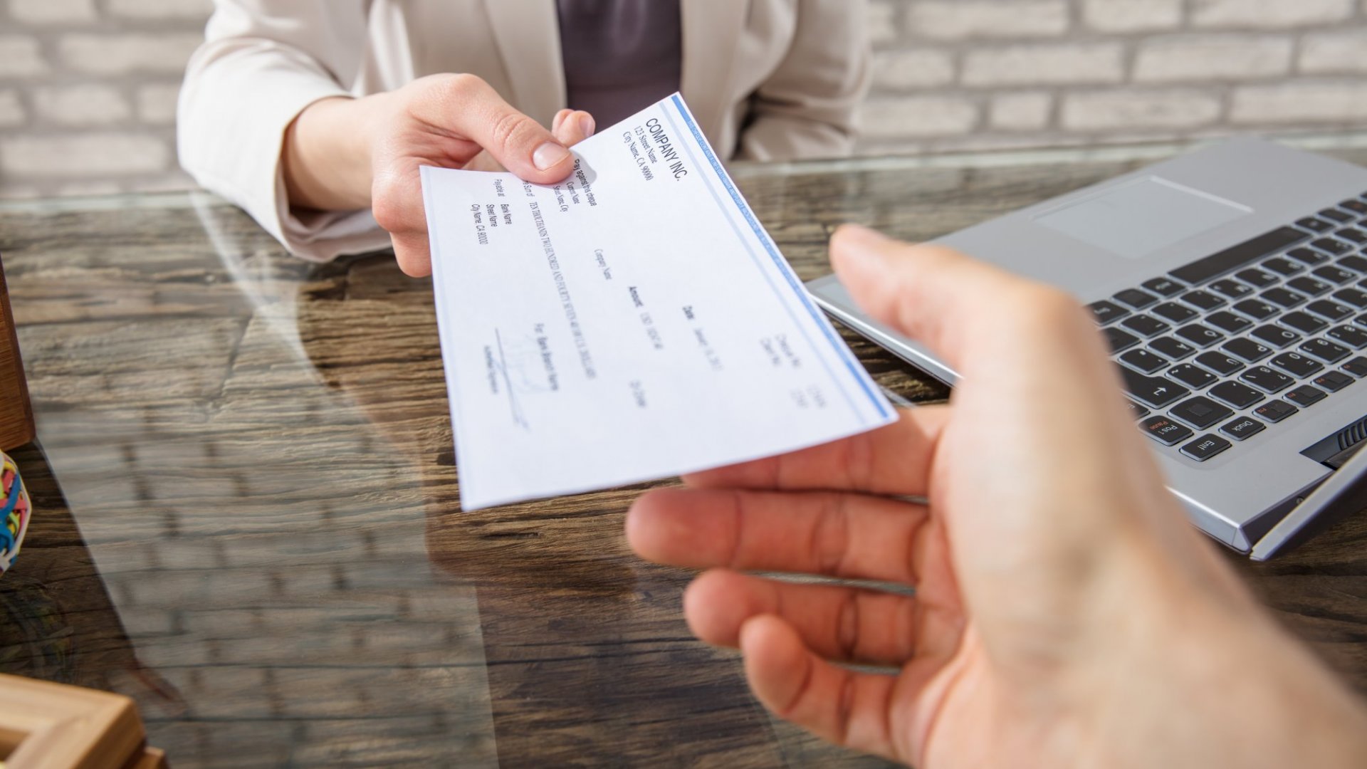 5 Common Mistakes That Can Cause Your Check to Bounce