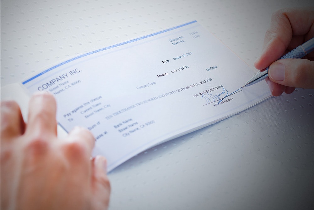 9 Things to Do To Avoid Bounced Checks