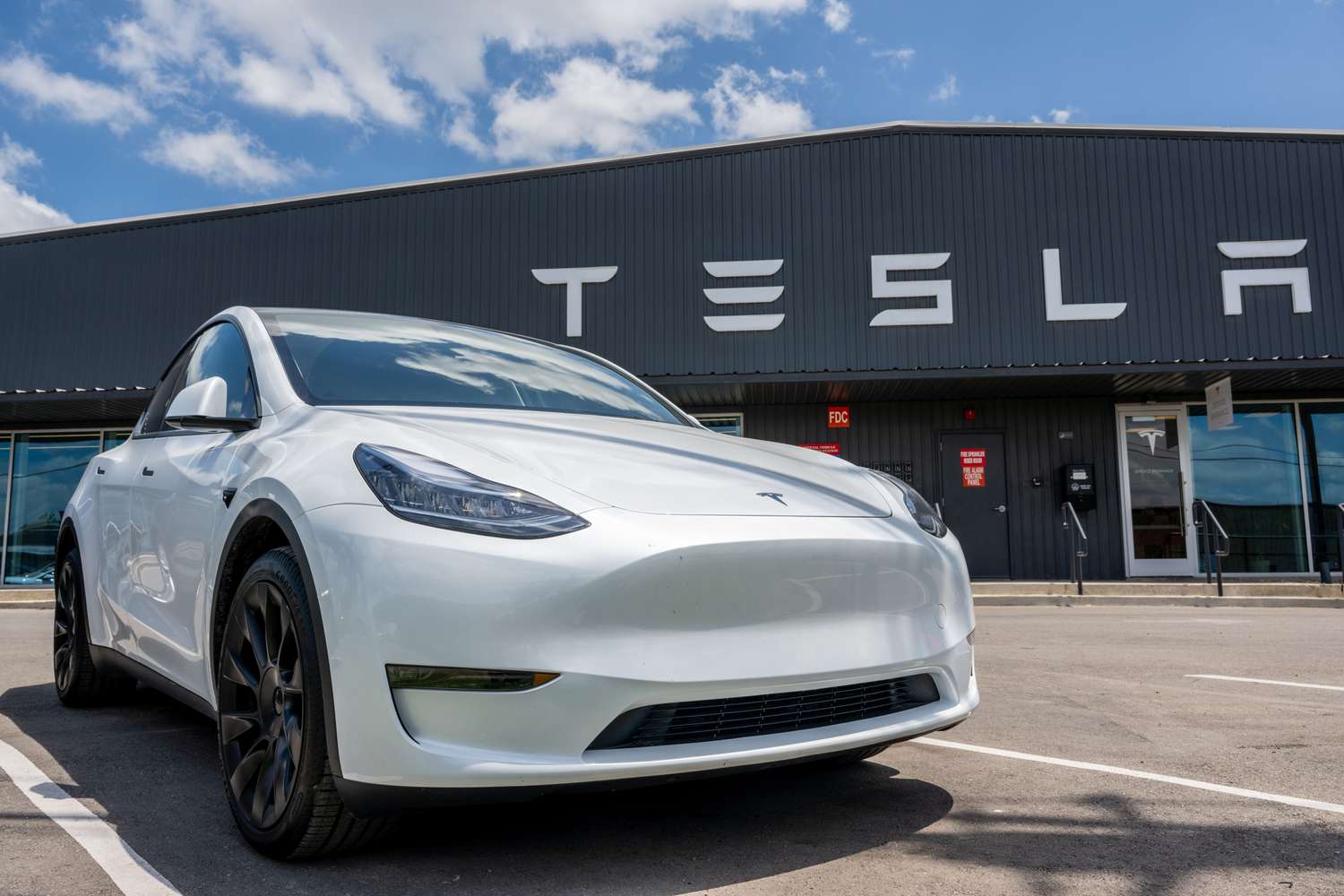 Tesla Q4 2024 Earnings - Declining Margins And AI Dreams [What’s Next?]